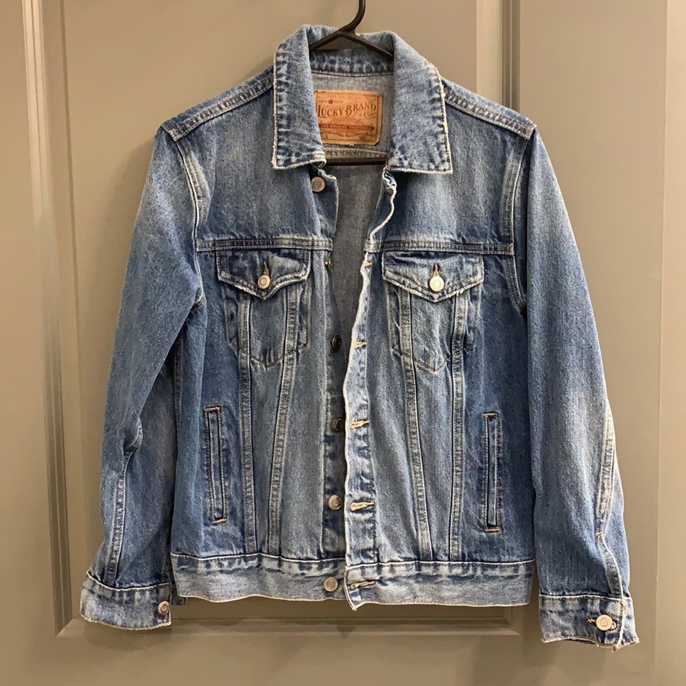 NEVER WORN- jean jacket